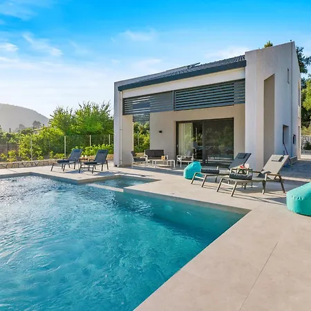 Soha Luxury House וילה Lazaráta