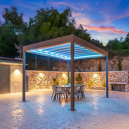 Soha Luxury House Villa *